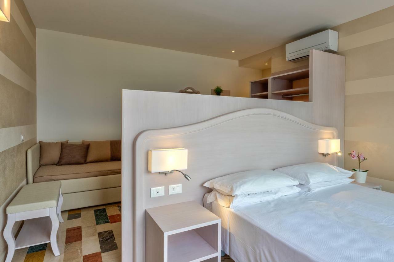 Hotel Riviera Panoramic Green Resort Limone sul Garda Exterior photo